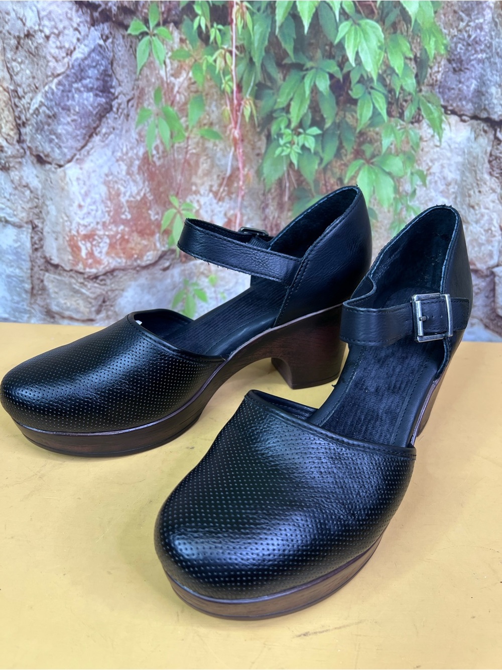 BOC Black Perforated Y2K Style Platform Boho Mary Jane Clogs, 11 - Picture 4 of 11